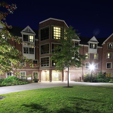 Mount Allison Summer Accommodations Sackville Exteriör bild